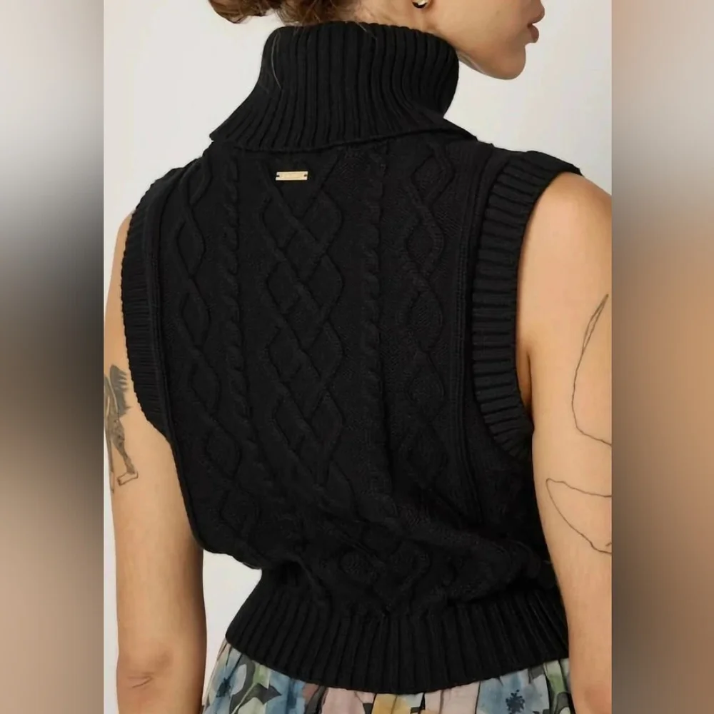 NWT CLEOBELLA | $198 Aria Cable Knit Sweater Vest - Picture 3 of 7